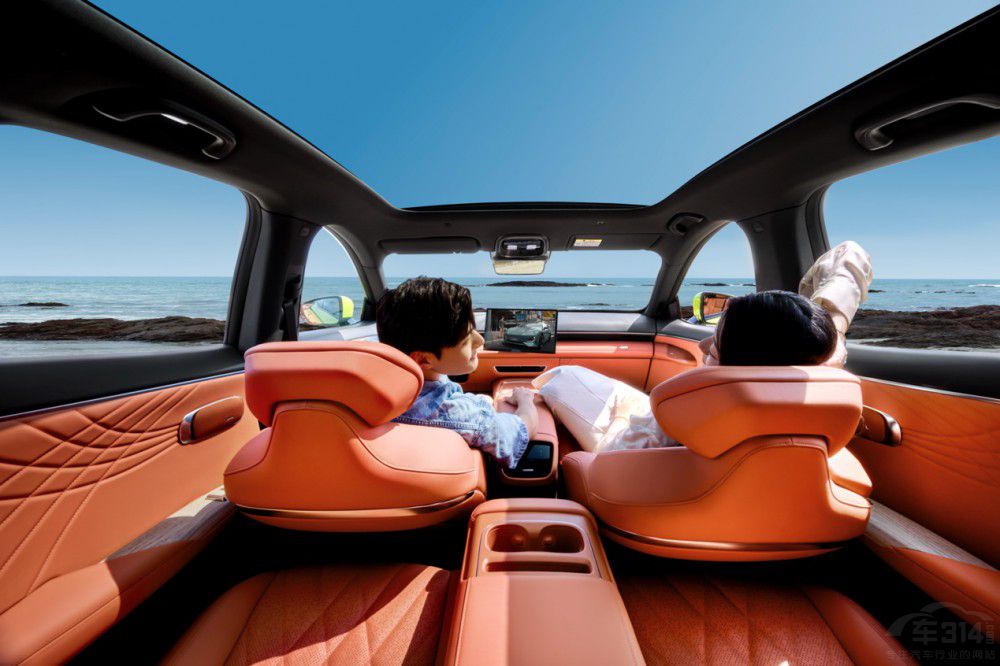 先享預(yù)訂價格16.99萬起 深藍(lán)S7的定價策略 先享預(yù)訂價格16.99萬起 深藍(lán)S7的定價策略