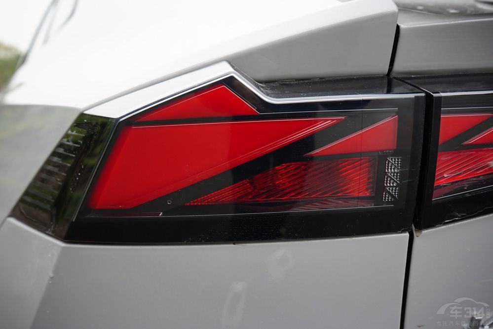 ԇ{LUNI-V һӵ\I܇