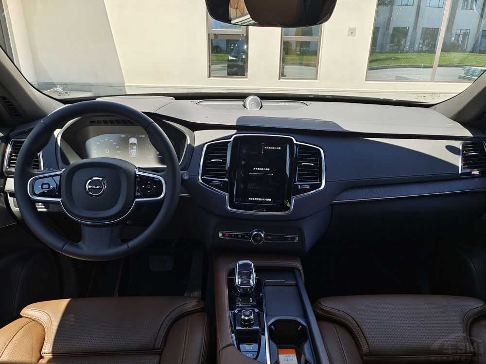 試駕沃爾沃XC90 T8:別具一格的駕控體驗(yàn) 試駕沃爾沃XC90 T8:別具一格的駕控體驗(yàn)