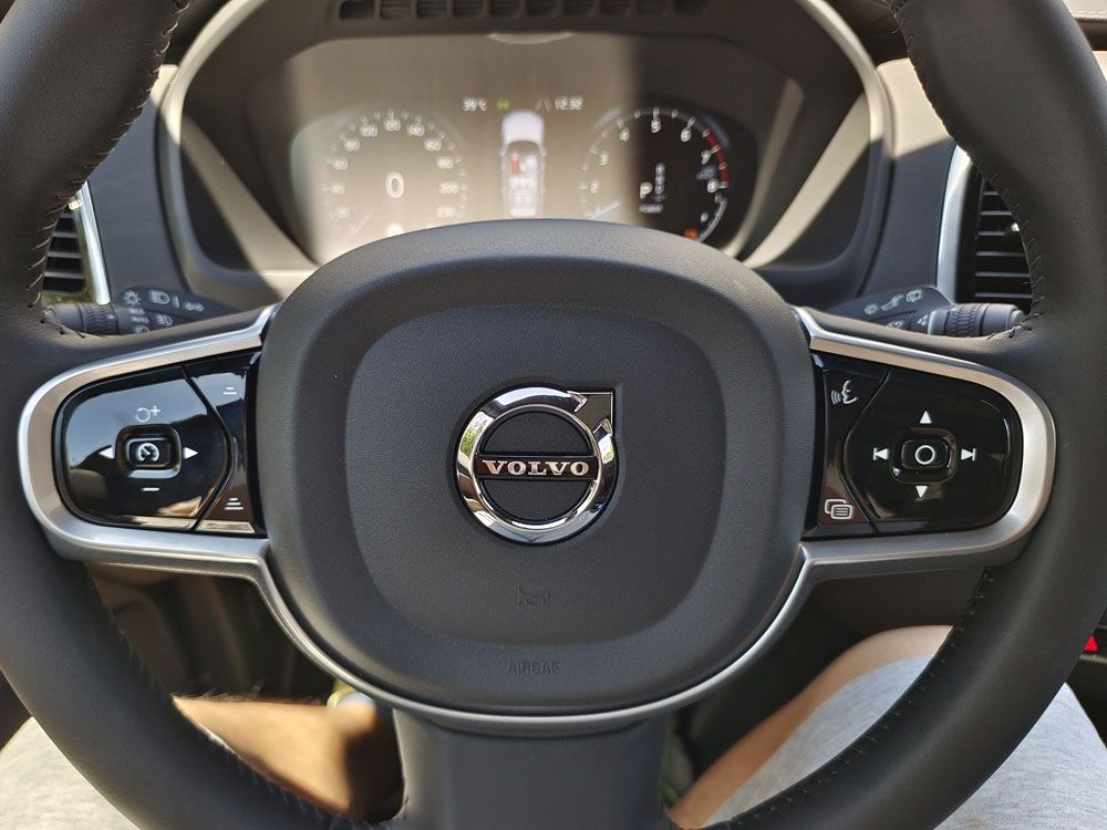 試駕沃爾沃XC90 T8:別具一格的駕控體驗(yàn) 試駕沃爾沃XC90 T8:別具一格的駕控體驗(yàn)