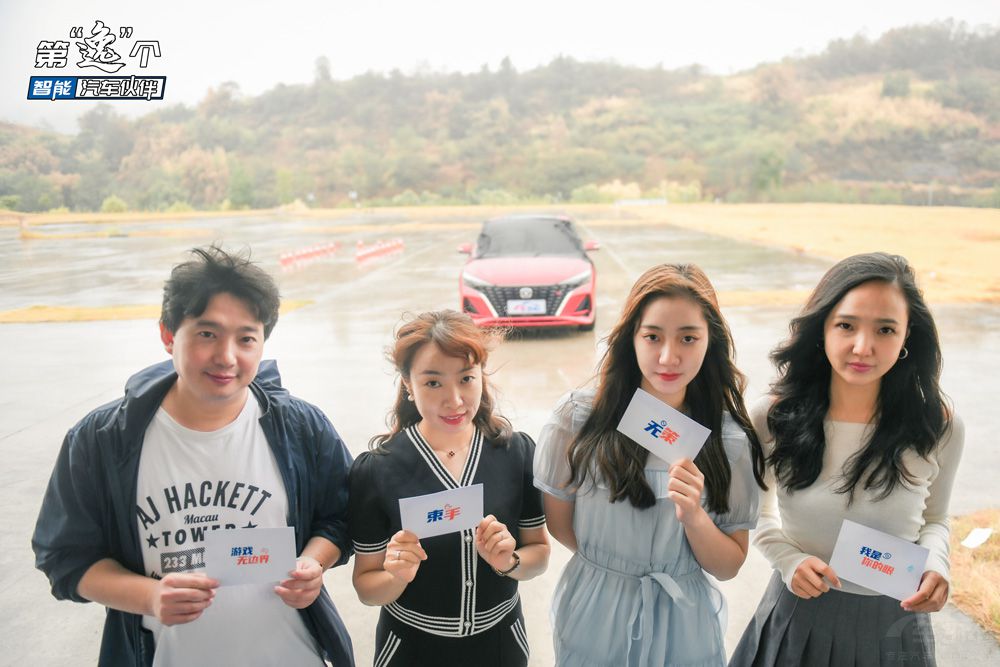 L݄PLUSVʲôǿƼx