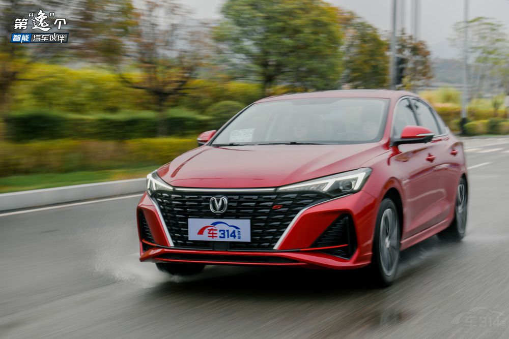 L݄PLUSVʲôǿƼx