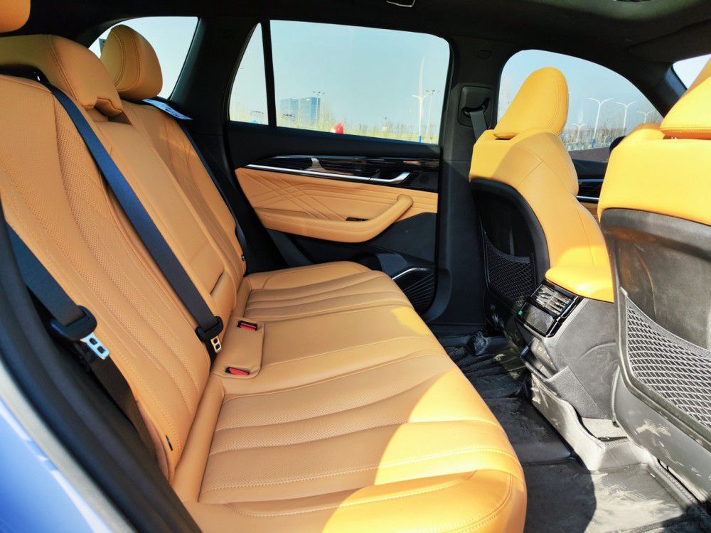 試駕星越LHi·P增程電動(dòng)版 告別里程焦慮 試駕星越LHi·P增程電動(dòng)版 告別里程焦慮