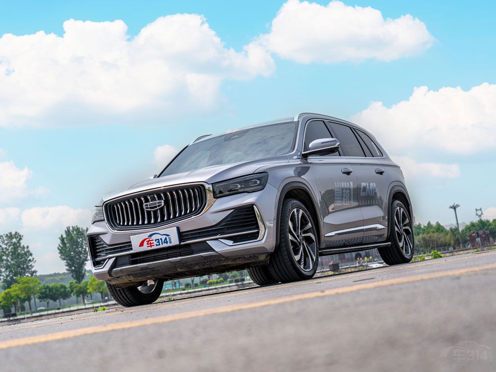 試駕吉利星越L四驅(qū)旗艦版:空間超越同級 試駕吉利星越L四驅(qū)旗艦版:空間超越同級