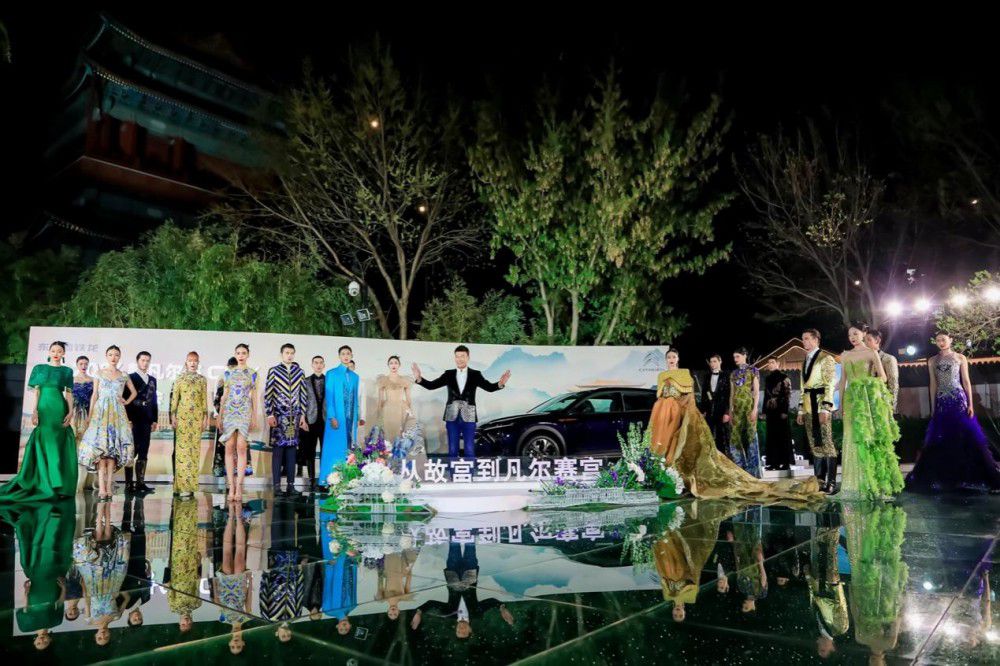 2024款凡爾賽C5 X &版本旅不凡優(yōu)雅登場 2024款凡爾賽C5 X &版本旅不凡優(yōu)雅登場