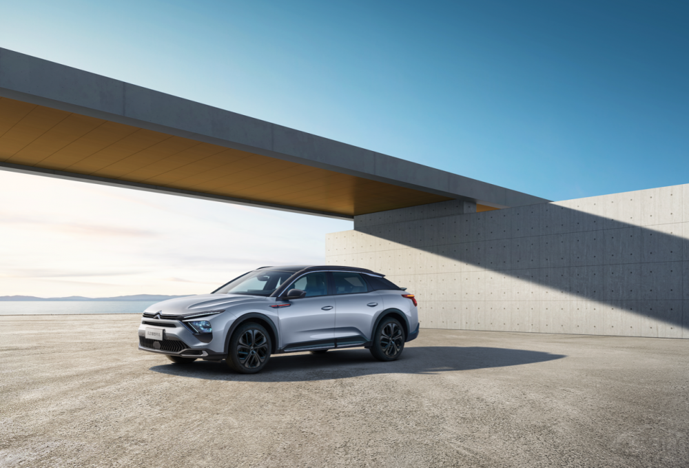 2024款凡爾賽C5 X &版本旅不凡優(yōu)雅登場 2024款凡爾賽C5 X &版本旅不凡優(yōu)雅登場