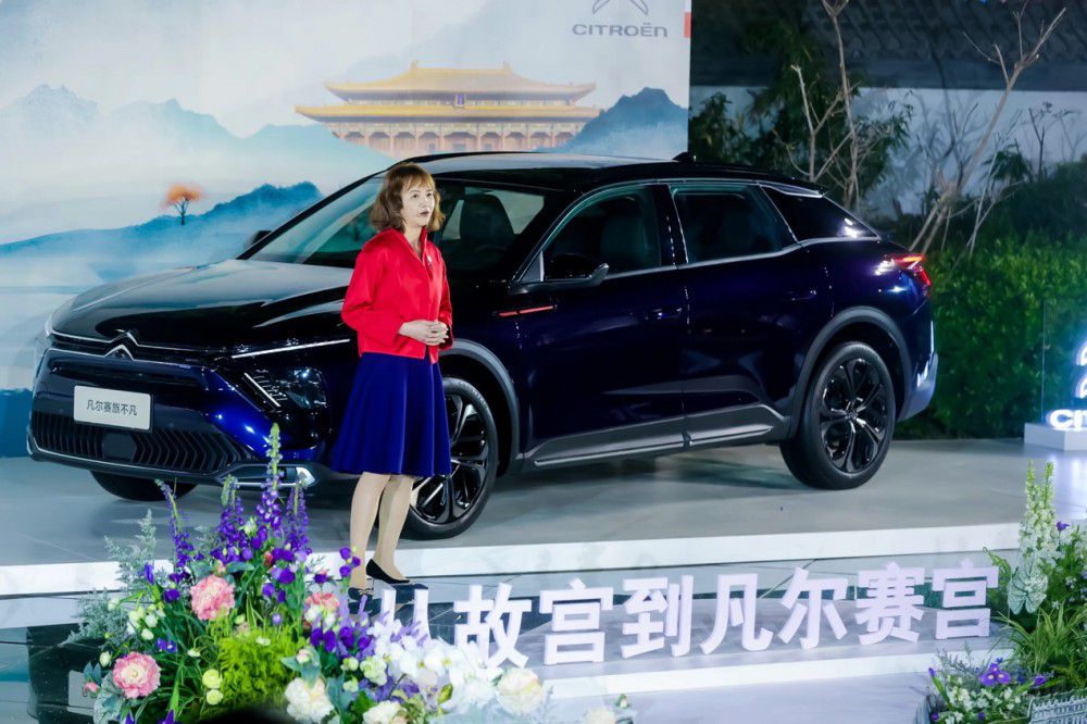 2024款凡爾賽C5 X &版本旅不凡優(yōu)雅登場 2024款凡爾賽C5 X &版本旅不凡優(yōu)雅登場