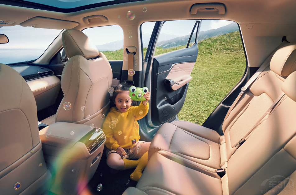 每個(gè)家庭都應(yīng)該擁有的一輛 10 萬級(jí)好車 每個(gè)家庭都應(yīng)該擁有的一輛 10 萬級(jí)好車