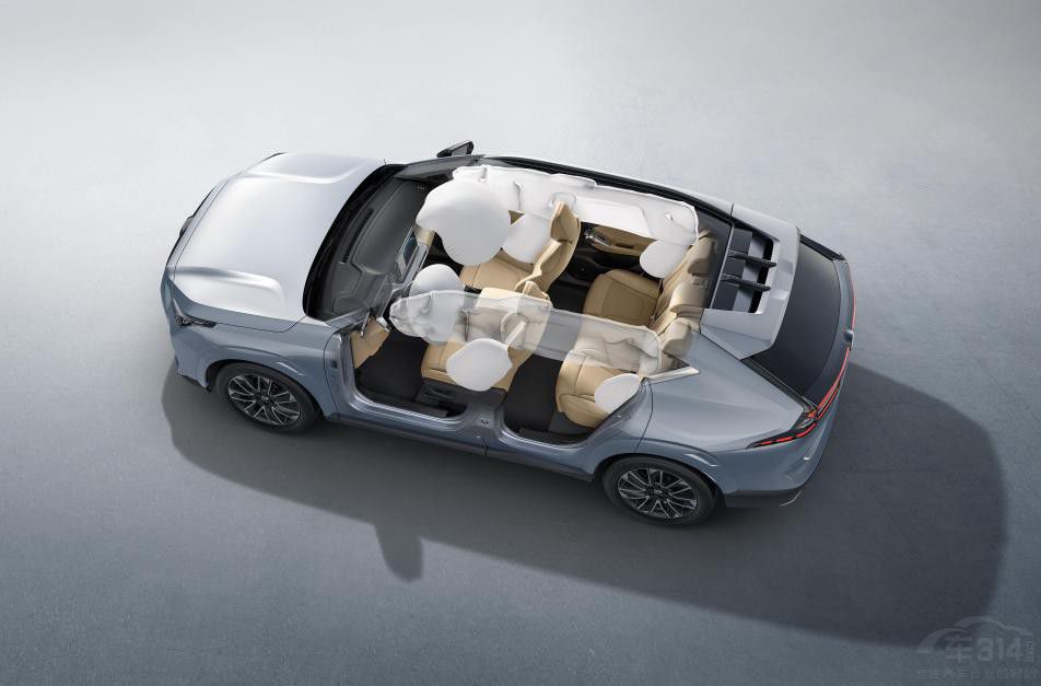 每個(gè)家庭都應(yīng)該擁有的一輛 10 萬級(jí)好車 每個(gè)家庭都應(yīng)該擁有的一輛 10 萬級(jí)好車