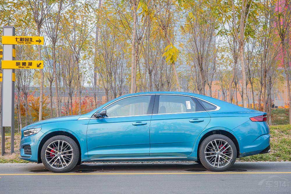 10萬頂流車型 10萬頂流車型