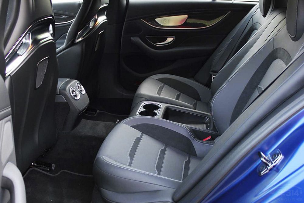 盤點(diǎn)富二代專寵 開這些跑車誰會(huì)不上頭? 盤點(diǎn)富二代專寵 開這些跑車誰會(huì)不上頭?