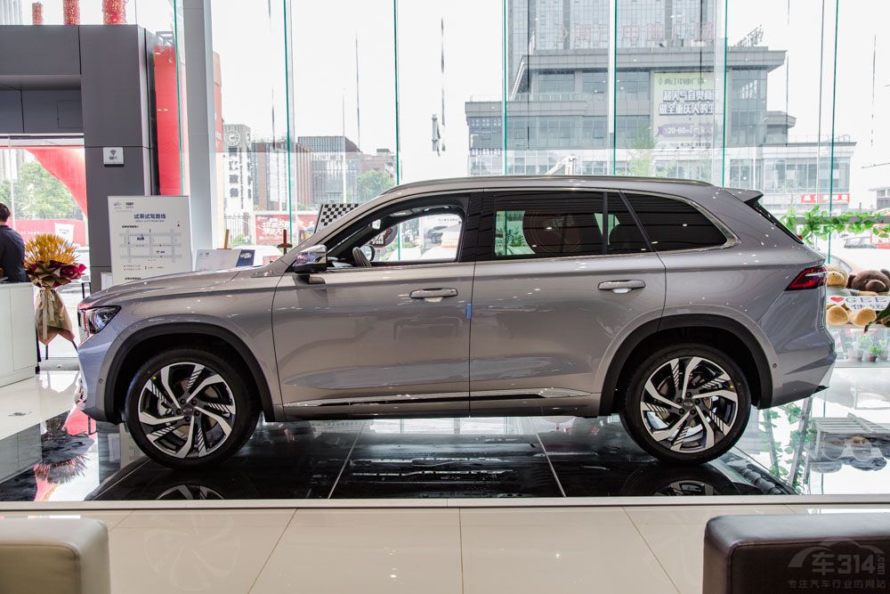 MG ONEУ^ڸƷβֵI