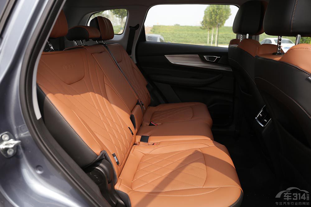 (gu)؛(dng)ԏ(qing) P(pn)c(din)2021˚(gu)a(chn)SUV