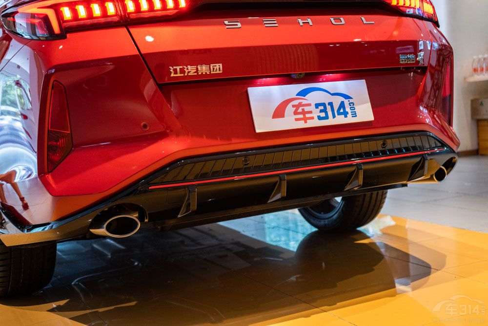 在傳祺影豹和思皓曜之間 你的答案是誰呢 在傳祺影豹和思皓曜之間 你的答案是誰呢