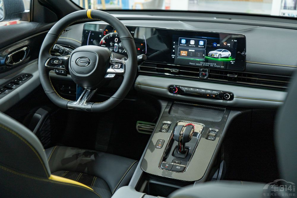 在傳祺影豹和思皓曜之間 你的答案是誰呢 在傳祺影豹和思皓曜之間 你的答案是誰呢