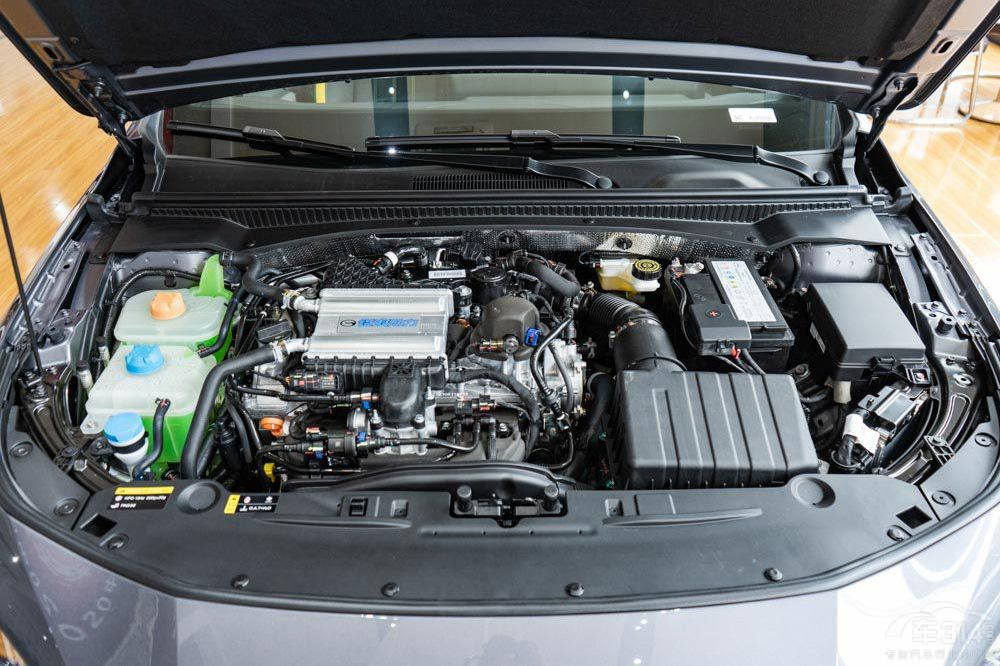 在傳祺影豹和思皓曜之間 你的答案是誰呢 在傳祺影豹和思皓曜之間 你的答案是誰呢