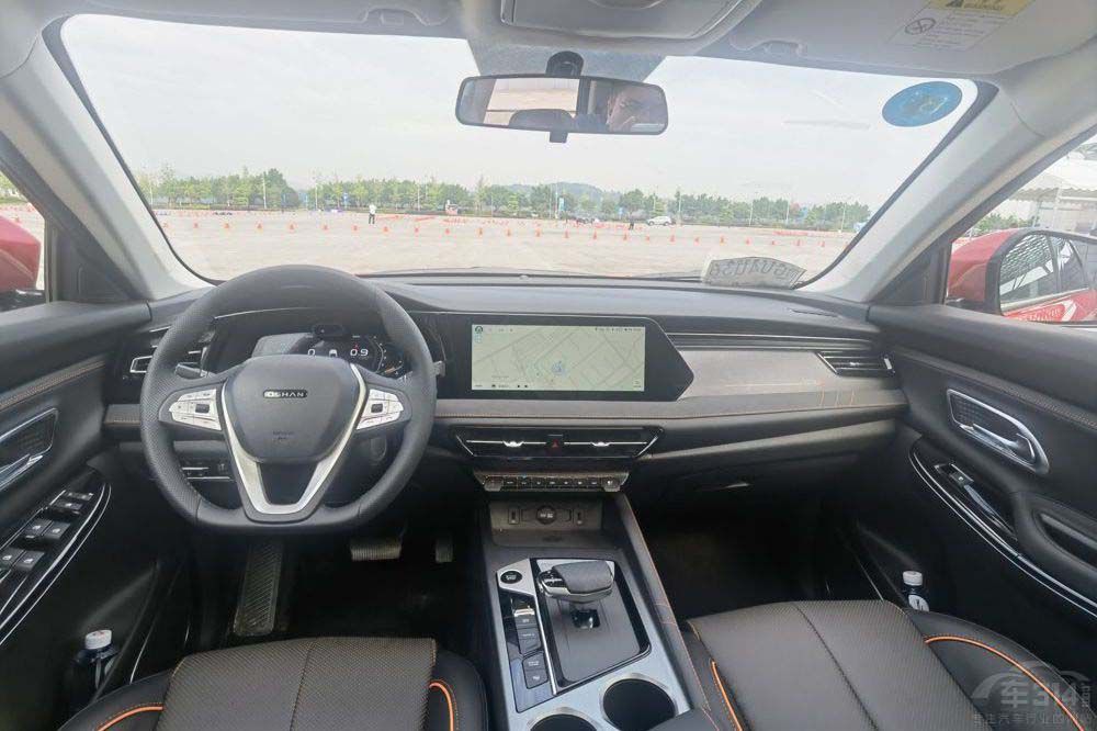 2021年汽車“國貨之光”盤點 坦克300領(lǐng)銜 2021年汽車“國貨之光”盤點 坦克300領(lǐng)銜