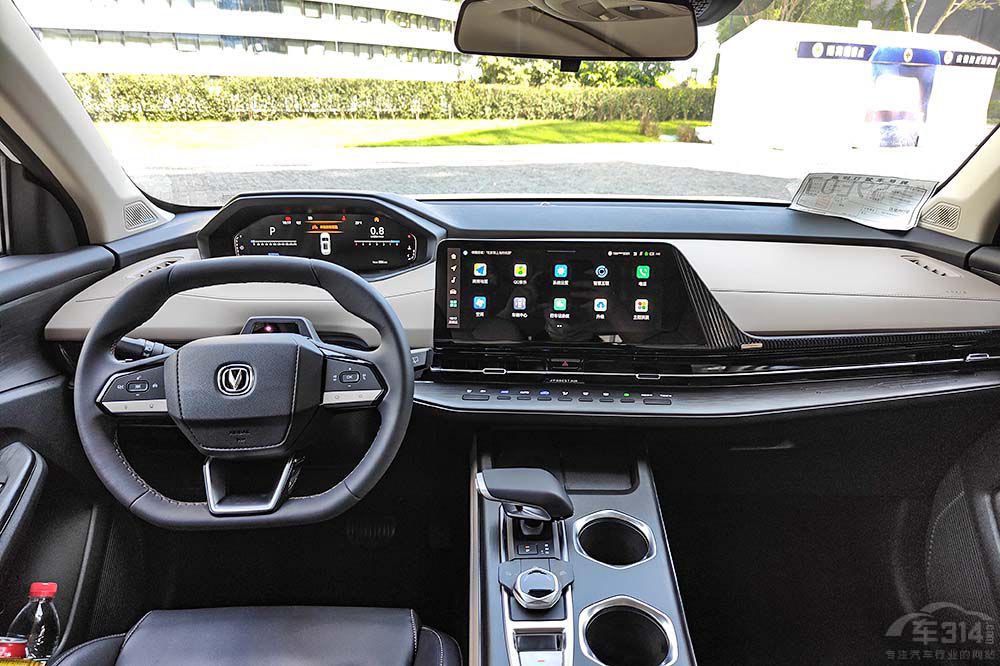 2021年汽車“國貨之光”盤點 坦克300領(lǐng)銜 2021年汽車“國貨之光”盤點 坦克300領(lǐng)銜