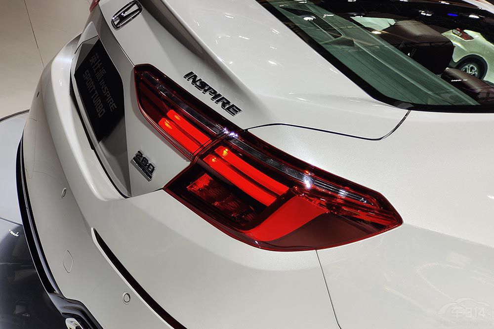 本田兄弟同室操戈 看英仕派如何擊敗雅閣 本田兄弟同室操戈 看英仕派如何擊敗雅閣