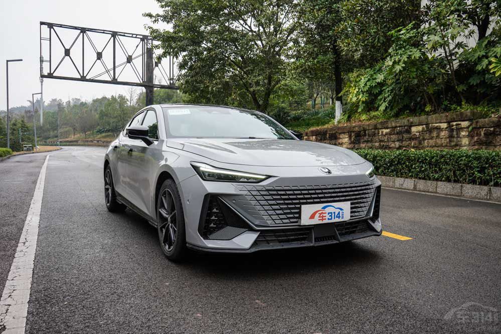 2022自主品牌車型展望長安UNI-V值得關(guān)注 2022自主品牌車型展望長安UNI-V值得關(guān)注