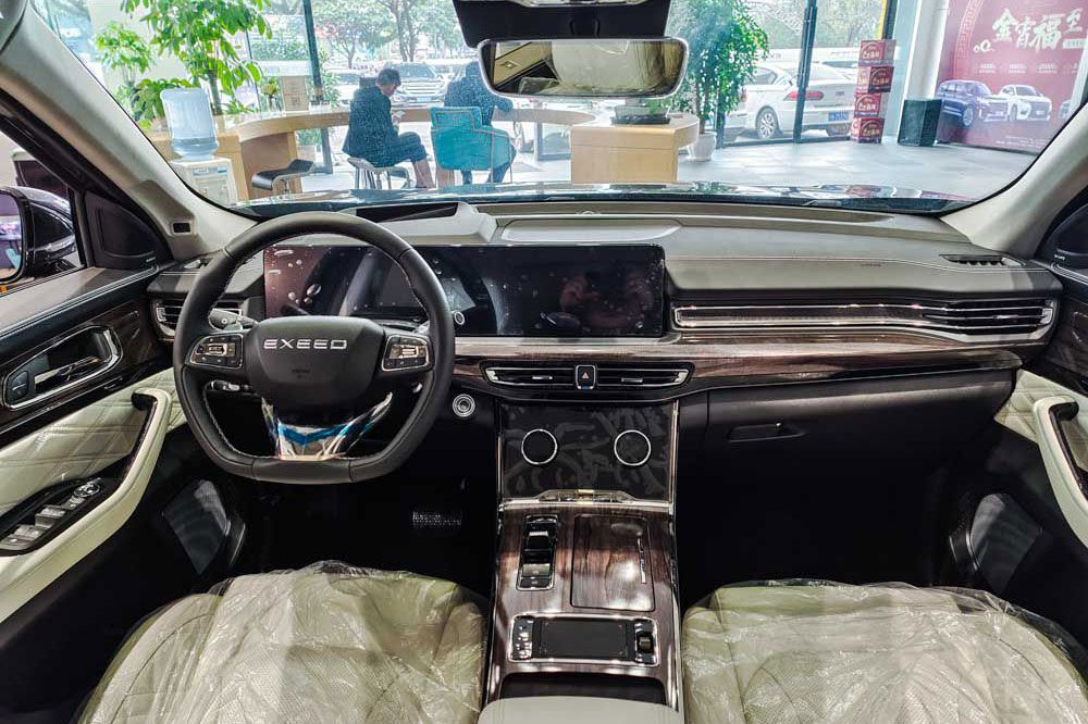 自主高品質(zhì)SUV比拼 選星途攬?jiān)逻是GS8 自主高品質(zhì)SUV比拼 選星途攬?jiān)逻是GS8