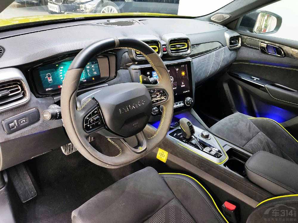 看完這款車你就明白了 原來(lái)寶馬1系不香了 看完這款車你就明白了 原來(lái)寶馬1系不香了