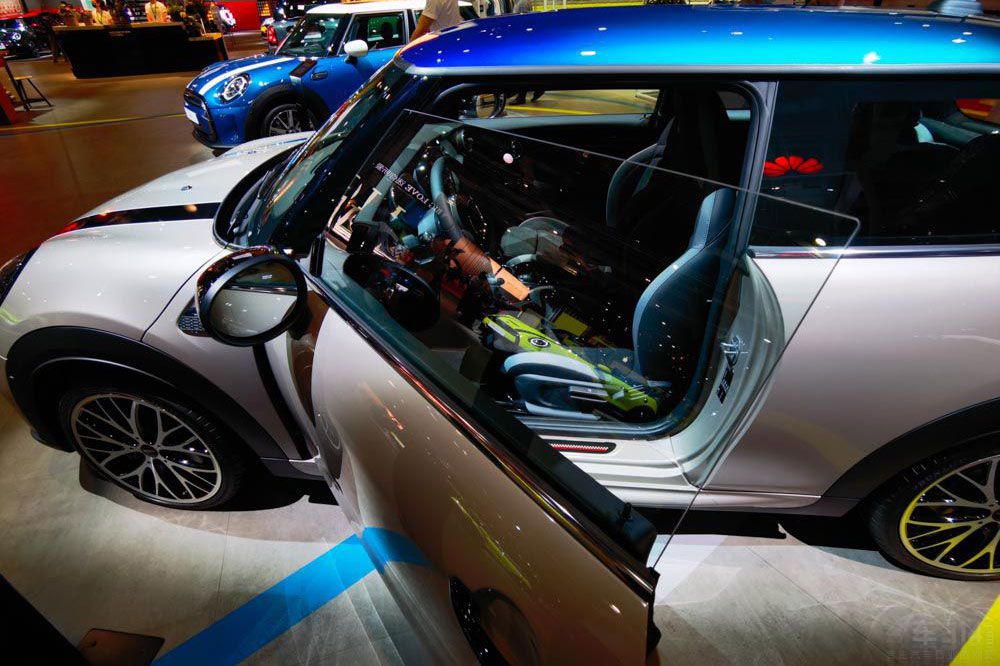 領(lǐng)克O3+對(duì)比MINI JCW 自主小鋼炮完勝 領(lǐng)克O3+對(duì)比MINI JCW 自主小鋼炮完勝