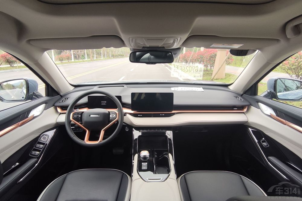 奔騰B70S對比長安CS75 PLUS和哈弗H6 奔騰B70S對比長安CS75 PLUS和哈弗H6