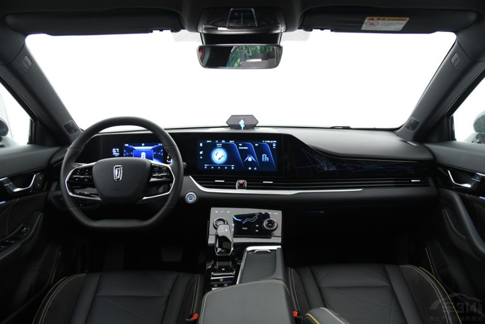 奔騰B70S對比長安CS75 PLUS和哈弗H6 奔騰B70S對比長安CS75 PLUS和哈弗H6