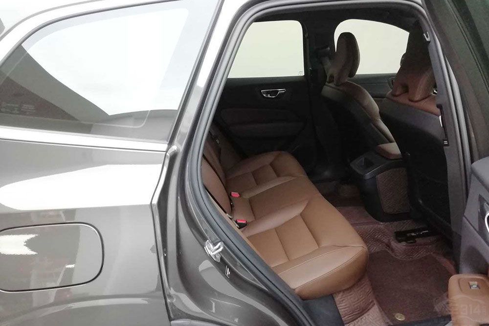 凱迪拉克XT5和沃爾沃XC60誰更有競爭力 凱迪拉克XT5和沃爾沃XC60誰更有競爭力