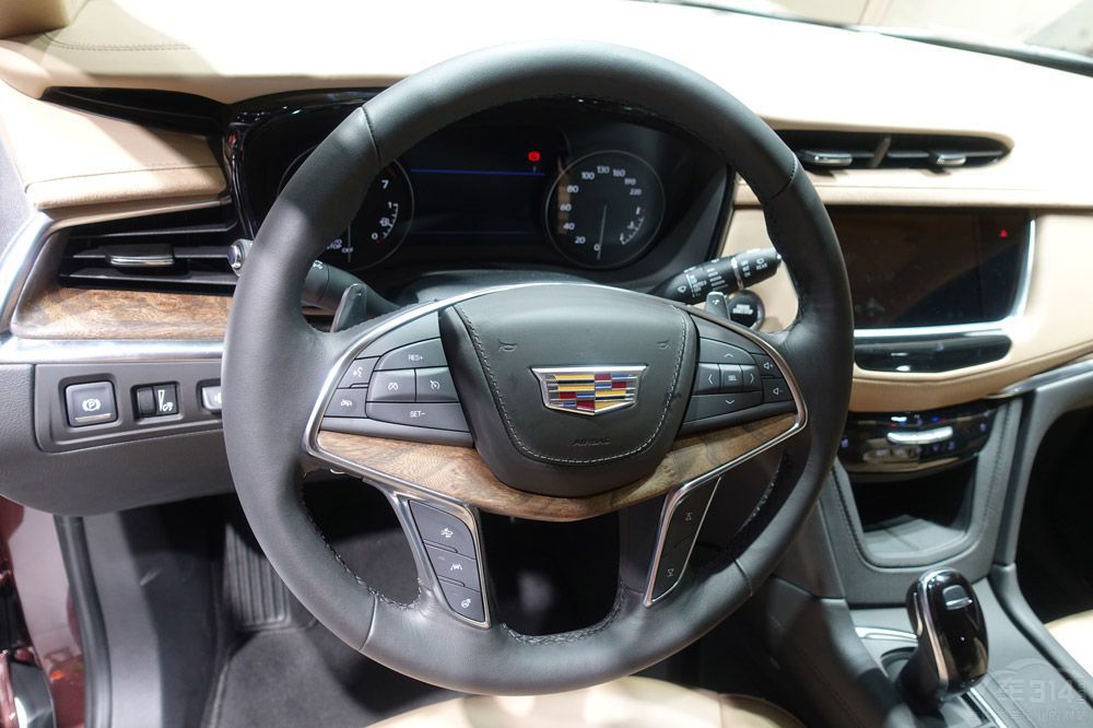 凱迪拉克XT5和沃爾沃XC60誰更有競爭力 凱迪拉克XT5和沃爾沃XC60誰更有競爭力