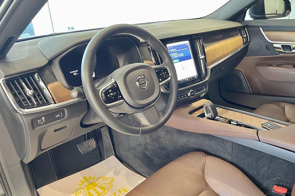 二線豪華行政家轎PK  這三款車不容錯(cuò)過(guò) 二線豪華行政家轎PK  這三款車不容錯(cuò)過(guò)