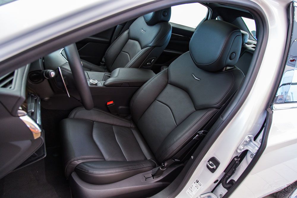 二線豪華行政家轎PK  這三款車不容錯(cuò)過(guò) 二線豪華行政家轎PK  這三款車不容錯(cuò)過(guò)