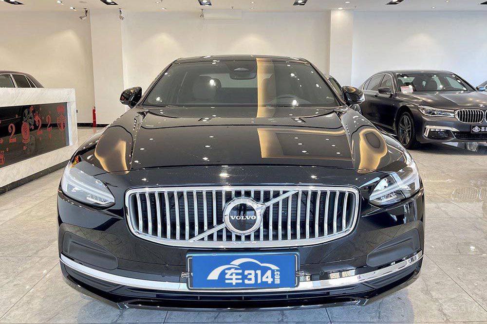 二線豪華行政家轎PK  這三款車不容錯(cuò)過(guò) 二線豪華行政家轎PK  這三款車不容錯(cuò)過(guò)