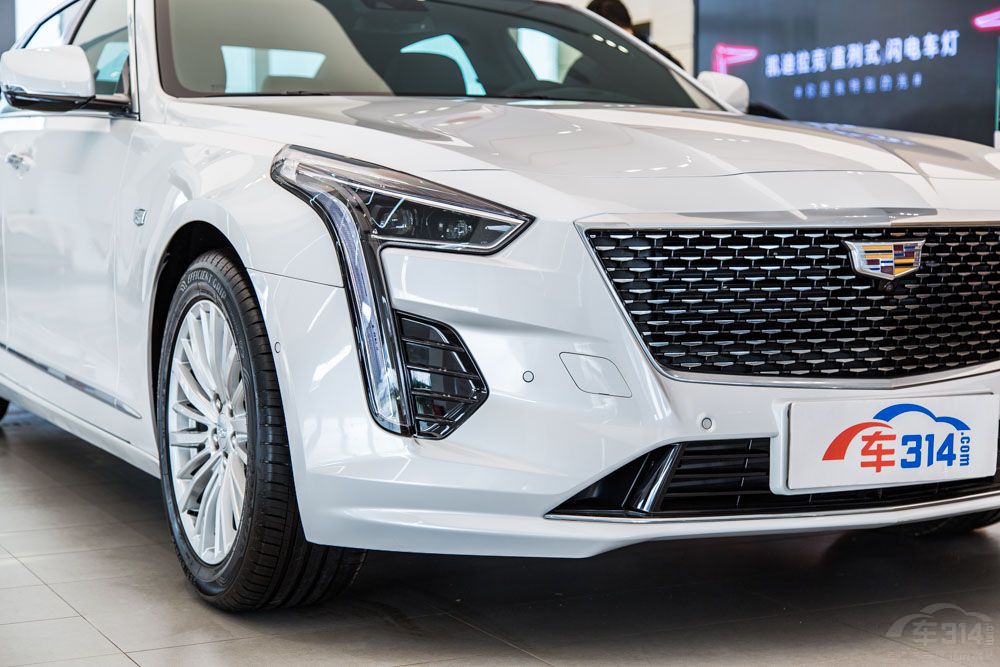 二線豪華行政家轎PK  這三款車不容錯(cuò)過(guò) 二線豪華行政家轎PK  這三款車不容錯(cuò)過(guò)