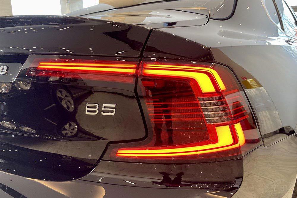 二線豪華行政家轎PK  這三款車不容錯(cuò)過(guò) 二線豪華行政家轎PK  這三款車不容錯(cuò)過(guò)