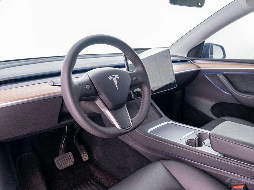 ĦDHT-PHEVУModel Y߀ֵI