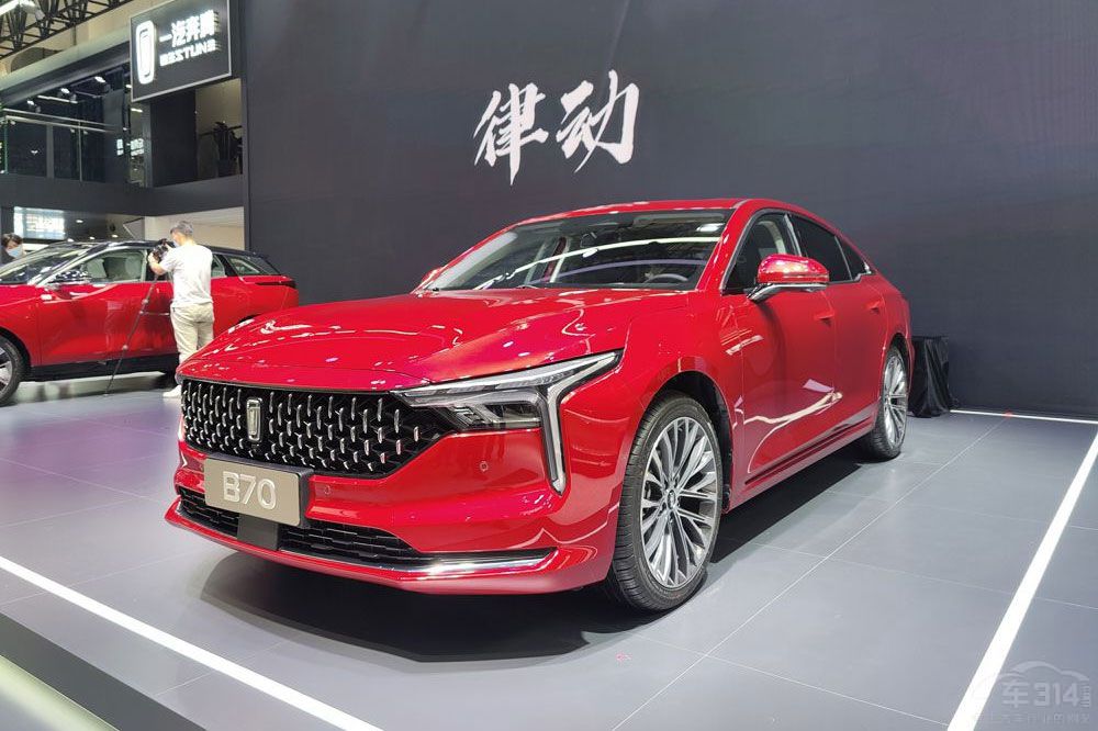 “安全”寫進骨子里 第三代奔騰B70有多牛 “安全”寫進骨子里 第三代奔騰B70有多牛