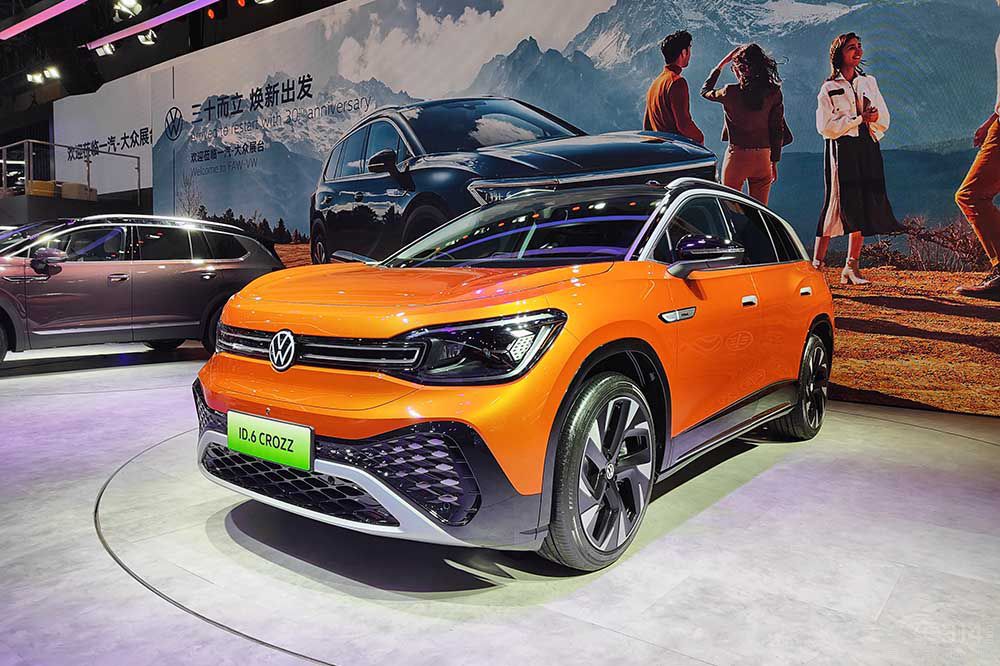 ID.6 CROZZModel Y e֪