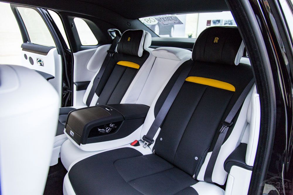 大排量行政車盤點(diǎn) 真正的西裝暴徒在這里 大排量行政車盤點(diǎn) 真正的西裝暴徒在這里