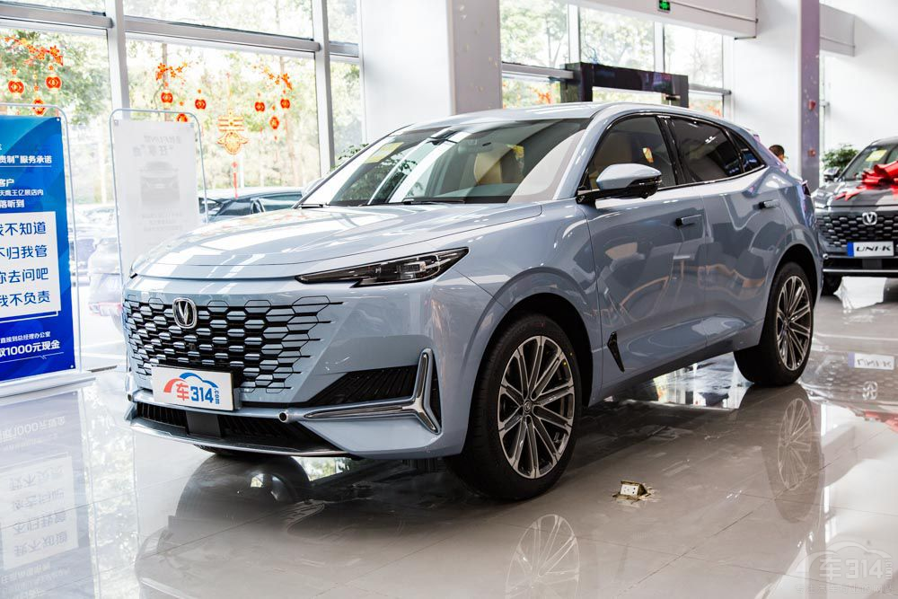 自主與合資的較量 看UNI-K如何硬剛CX-5 自主與合資的較量 看UNI-K如何硬剛CX-5