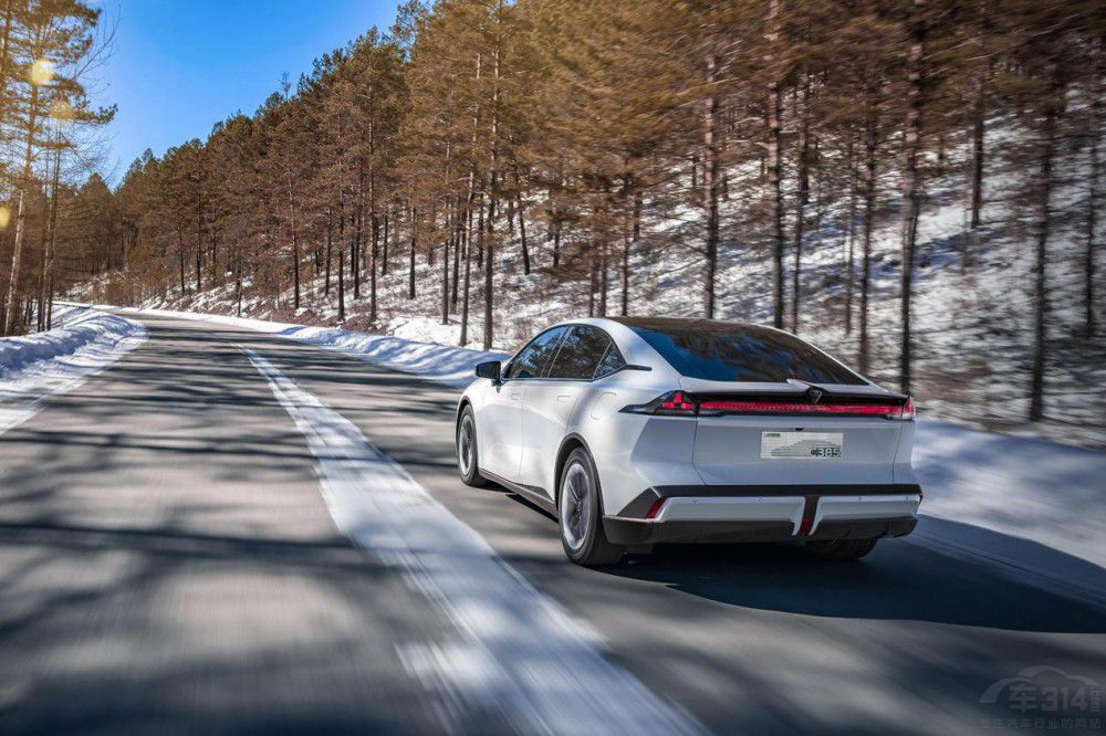 解決新能源車“痛點”  長安C385能“居上”嗎 解決新能源車“痛點”  長安C385能“居上”嗎