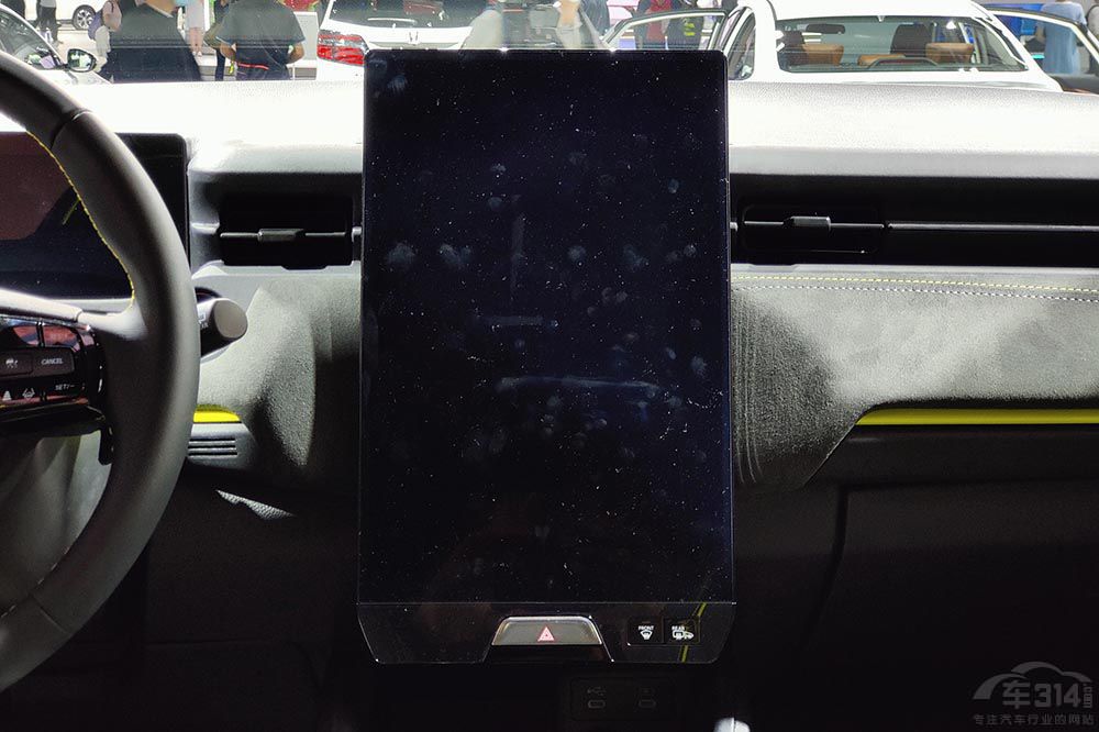 eNS1ȊWQ2L e-tronlֵI