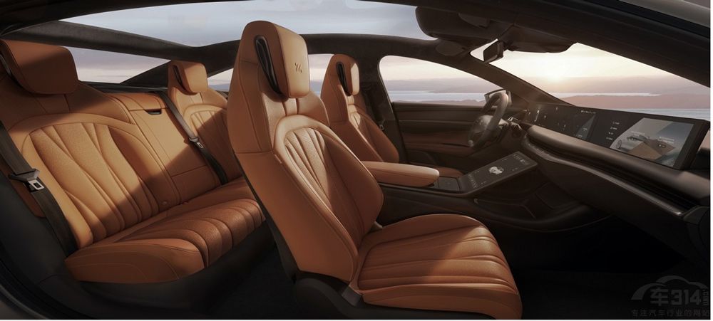 自主純電家轎對(duì)決 智己L7對(duì)比極狐阿爾法S 自主純電家轎對(duì)決 智己L7對(duì)比極狐阿爾法S