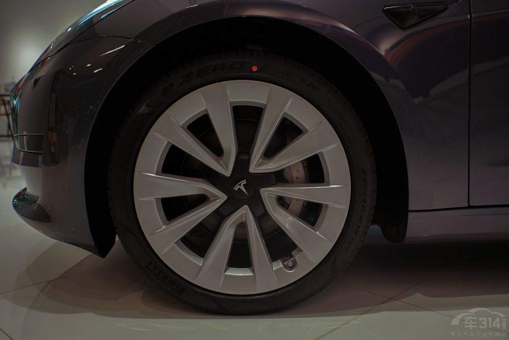 갢S HI߀x˹Model3