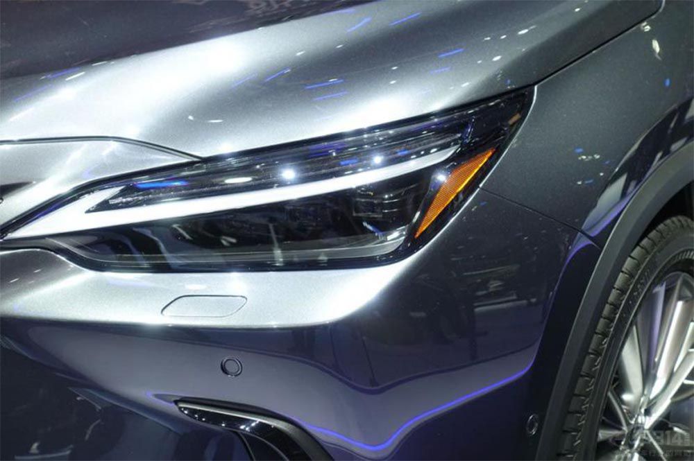 代表兩個極端的四十萬級別豪華SUV 選誰 代表兩個極端的四十萬級別豪華SUV 選誰