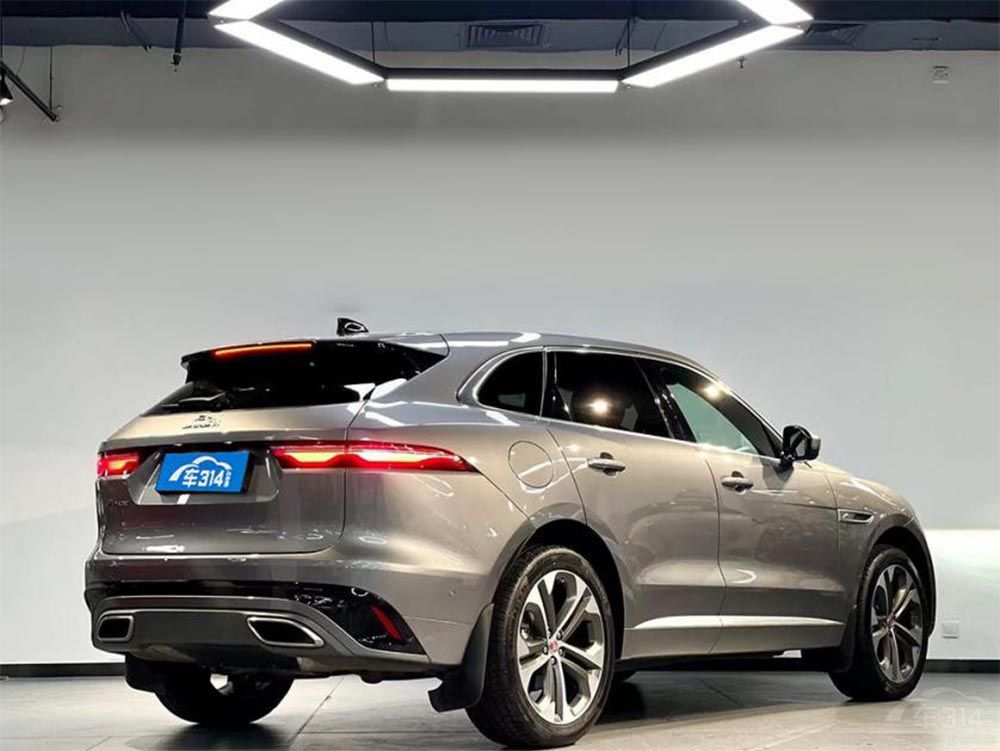 代表兩個極端的四十萬級別豪華SUV 選誰 代表兩個極端的四十萬級別豪華SUV 選誰