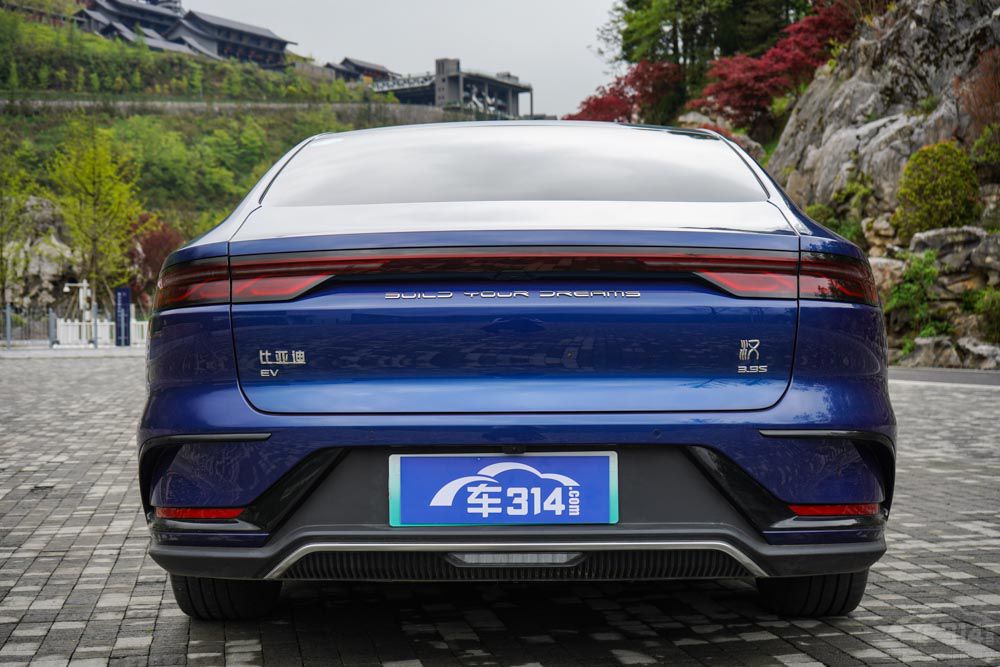 極狐阿爾法S對比比亞迪漢EV您會選擇誰 極狐阿爾法S對比比亞迪漢EV您會選擇誰