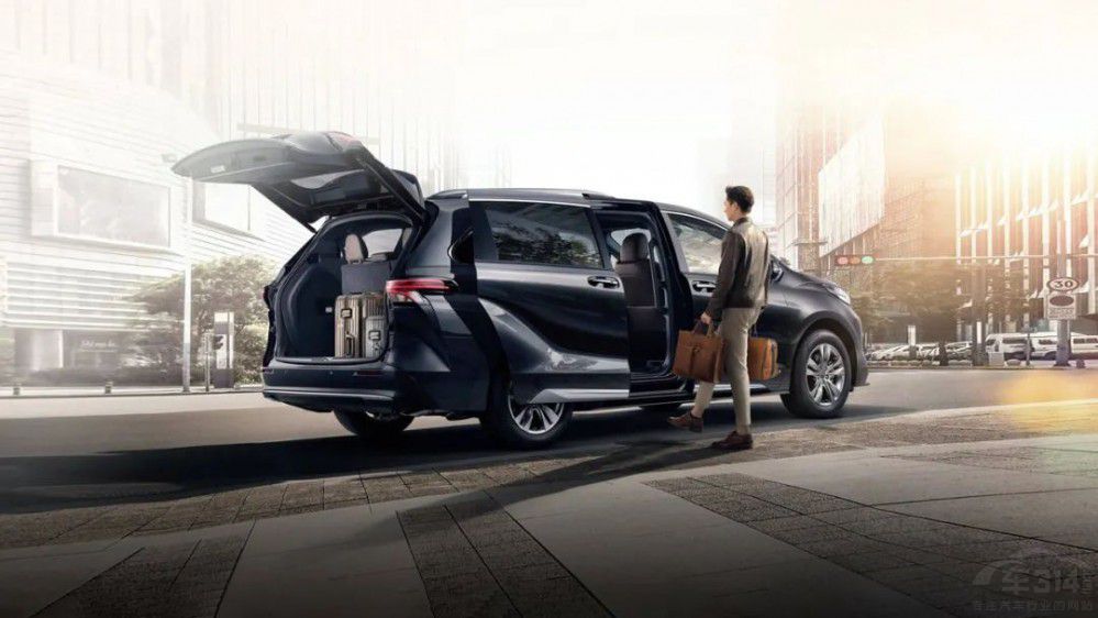 中大型SUV的比拼 豐田賽那和嵐圖夢(mèng)想家 中大型SUV的比拼 豐田賽那和嵐圖夢(mèng)想家