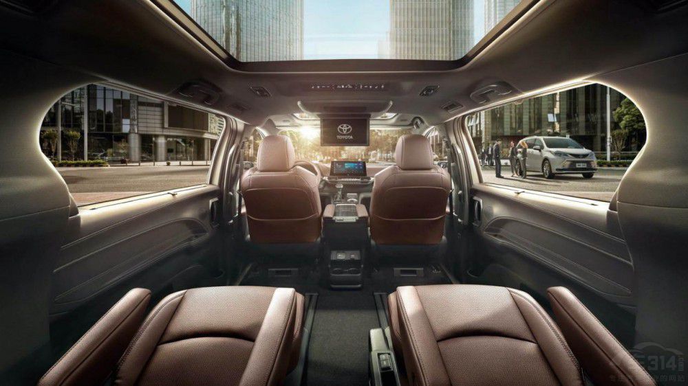 中大型SUV的比拼 豐田賽那和嵐圖夢(mèng)想家 中大型SUV的比拼 豐田賽那和嵐圖夢(mèng)想家